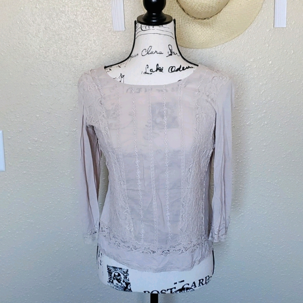 Cable & Gauge Lace Top Cream SIZE MEDIUM